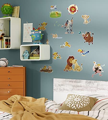 Komar Disney Wandtattoo Lion King Wildlife - 50 x 70 cm (Breite x Höhe) - 27 Teile - Timon, Pumbaa, König der Löwen, Deco-Sticker, Wandaufkleber, Wandsticker, Wanddeko, Kinderzimmer - 14097h