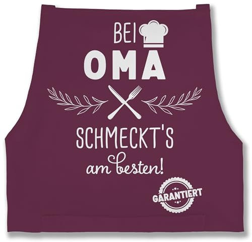 Shirtracer Schürze - Damen 1 - Kochschürze bei Oma schmeckts am Besten I Omi Küchenschürze Geschenk Oma Geschenke Omi Weihnachten Geschenk Muttertag - 85x69 - Aubergine - kochschuerze kochen schürzen