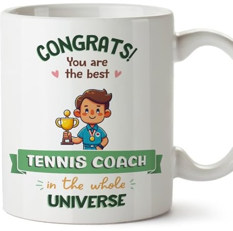 MUGFFINS Tennis Coach Man Mug - in English - Best in Universe Trophy - Funny Gift for Colleagues - Ceramic 11oz Mug