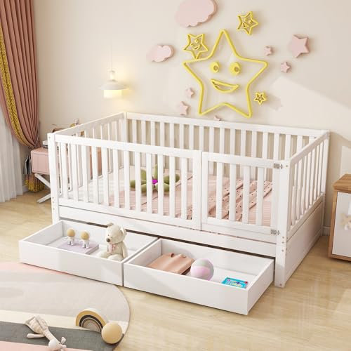 FEZTOY Bodenbett Kinderbett 90x200cm, Babybett Gitterbett mit Zaun und Tür, Rausfallschutz abnehmbar, Umbaubar, 2 Schubladen, Holzbett mit Lattenrost, ohne Matratze, weiß