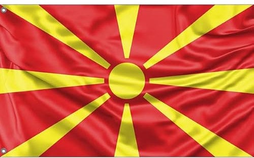 Flagge von Nordmazedonien | Einzigartiger Designdruck | Hergestellt in der EU (90 x 150 cm)