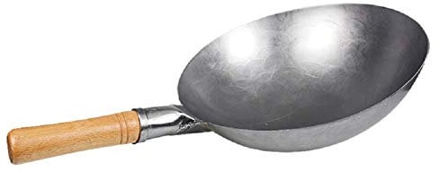 Moca Factory Wok in acciaio al carbonio martellato a mano, tradizionale wok con fondo rotondo e manico in legno di faggio rosso tedesco, padella per friggere (35,6 cm)