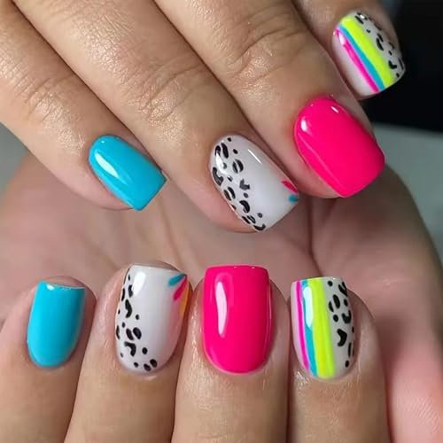 Calkkrer Lot de 24 faux ongles carrés avec motif léopard noir en acrylique brillant avec couverture complète.