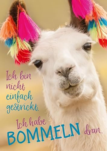 Gutsch Verlag Lustige Lama Postkarte mit Spruch Ich bin nicht einfach gestrickt. Ich habe BOMMELN dran. – Perfekt für Tierliebhaber und humorvolle Grüße