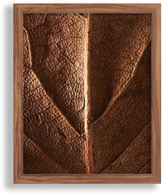 VO design Premium Bilderrahmen Finn 45 x 63 cm Nussbaum Dunkel Optik mit entspiegeltem Kunstglas - Farbe und Größe frei wählbar