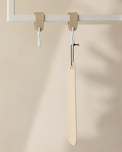 Metallbude Schuhlöffel TILO - Cashew - Minimalistischer Schuhanzieher aus pulverbeschichtetem Metall - 25 cm