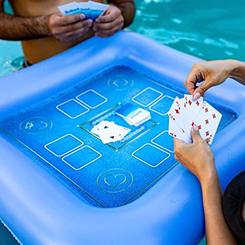 PoolCandy Table de jeu flottante avec cartes à jouer imperméables, gonflables, en vinyle résistant aux crevaisons, table de cartes auto-flottantes pour fêtes à la piscine et excursions à la plage ou