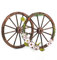 GOPLUS 2er Set Wagenrad aus Holz, Ø 76 cm Holzrad mit Eisenblech, Dekorad Holz Wagen Wagenrad Deko Dekoratives Wagenrad Wanddeko für Gartenbar, Terrasse & Veranda