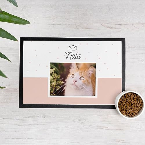 Wanapix | Tapis Gamelle Personnalisé pour Chat et Chien | Tapis de Bol avec Photo et Nom | Matériau Très Résistant/Antidérapante | Lavable en Machine | 60x40 cm | Collage Dots