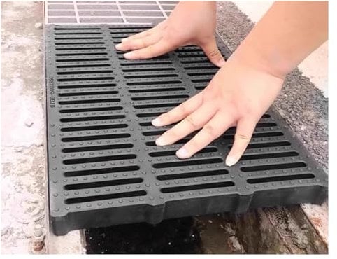 Canaletta Scolo Acqua griglia di scolo Copertura Dello Scarico Griglie Di Scarico Cortile Esterno, Copertura Per Fognatura Con Filtro In Plastica E Resina Tagliata A Misura, Griglie Di Drenaggio Di Ri