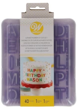 Wilton Cut-Outs Ausstechformen, Alphabet & Numbers, Set/42 | Metall Keksausstecher Alphabet & Zahlen, Ausstecher für Fondant und Marzipan, Ideal zum Dekorieren von Geburtstagstorten