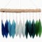 Blue Handworks Gradient Ocean Shades Glasspiel, sandgestrahltes Glas und gefundenes Holz, handgefertigtes Windspiel