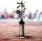 eberix · Laufsport Pokal · mit Wunschgravur · Trophäe mit weißer Glanzsäule · Siegerpokal für Laufwettkampf, Schulrennen, Volkslauf, Sportfest, Vereinsmeisterschaft · personalisierbar ·