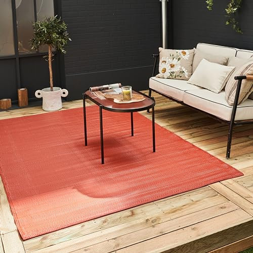 THE RUGS Urban Collection Outdoor Rug - Easy to Clean, Waterproof Plastic Outdoor Rugs for Garden, Patio, Balcony, Camping - Contemporary Plastic Straw Rug - Mono Terra, 90x150cm