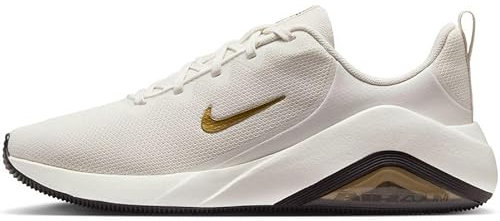 Nike Bella 7 Damen Workout-Schuh, Phantom/Metallic Gold-Black-Sail, 40 EU