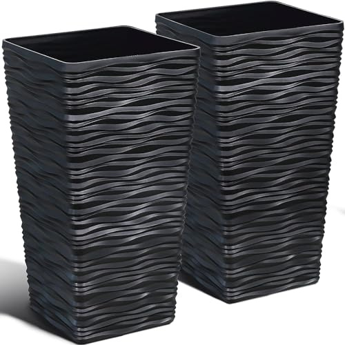 Worth Garten-Übertopf, schwarz, hoch, Kunststoff, quadratisch, konisch, für drinnen und draußen, 55,9 cm Höhe, Baum-Pflanzgefäß, modernes gewelltes Finish, dekorative Blumentöpfe für Veranda,