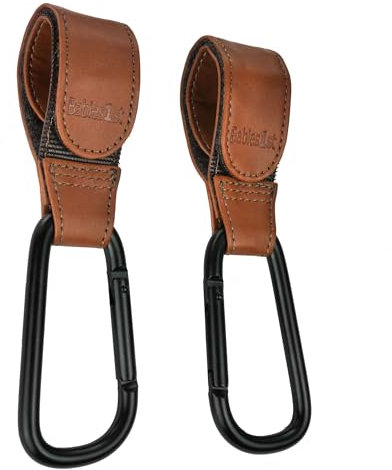 Babies1st Kinderwagen Haken, Kinderwagenhaken, Karabiner Kinderwagen Befestigung für Wickelrucksack 2er Pack, Lederimität Braun