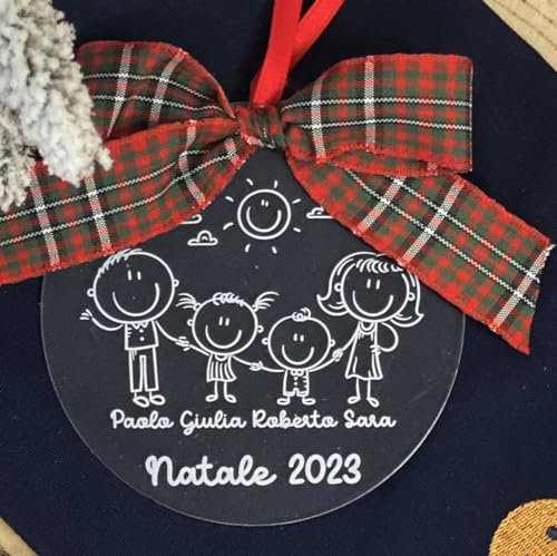 Memotak - Pallina Natale Famiglia | Decorazioni personalizzate famiglia Animali Cane Gatto NASCITA Pallina di Natale in plexiglass rifinita a mano con Fiocco Tartan e cordino (Famiglia)