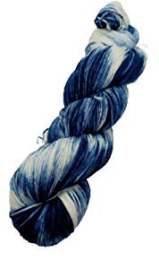 Sockenwolle Superfine handgefärbt - navy blue mit natur - 75% Schurwolle / 25% Polyamid - Australische Schurwolle 22 Mikron 100 g ca 400 m