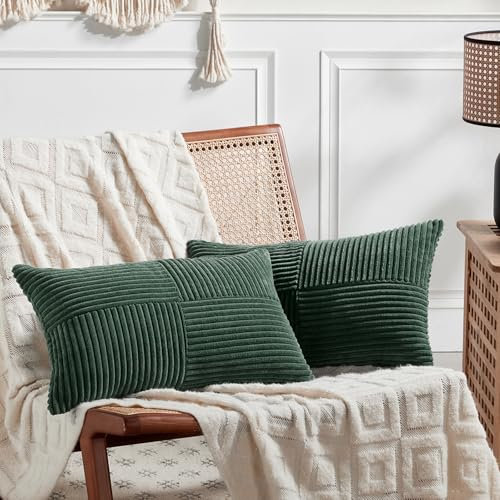 FDTERN 2er Set Dunkelgrün Kordsamt Kissenbezug 30x50 Weich Dekorative Kissenbezüge Kissenhülle Dekokissenbezug Sofakissen Dekokissen Boho Deko für Sofa Schlafzimmer Wohnzimmer