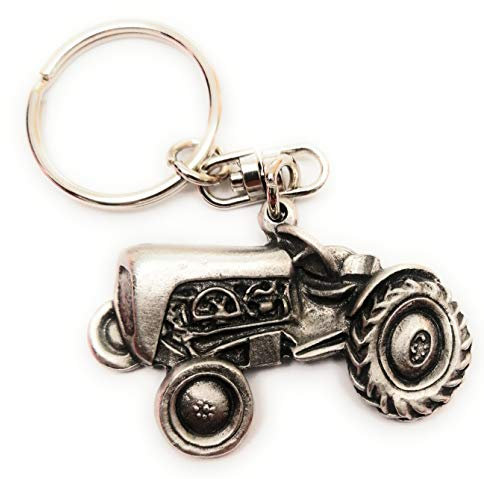 NWFlags 1950s Tracteur Vintage Porte Clé Artisanal de Étain Anglais Porte-Clés en Pochette Cadeau