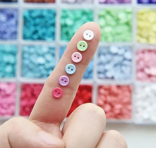 QDMHA 100 botones redondos pequeños de resina de 2 agujeros de 6 mm, botones de ropa de muñeca, mini proyectos de costura, decoración de manualidades, manualidades para niños, accesorios de moda