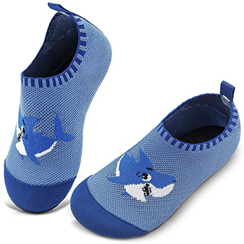 WateLves Hausschuhe Kinder Mädchen Slipper Rutschfeste Leichte Turnschläppchen Flexibe Atmungsaktive Barfuss Pantoffeln Kindergarten(Hai Hellblauer,22 23 EU)