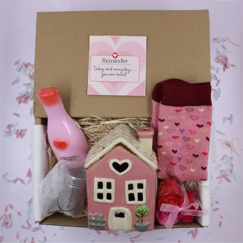 Hearts & Roses Treat Box Gift Hamper | Valentine's Day | Anniversary | Love | Partner Gift Ideas