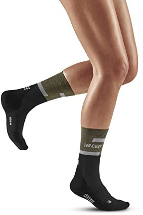 CEP - THE RUN COMPRESSION SOCKS MID CUT für Damen | Mittellange Laufsocken in olive/black mit Kompression | Regenerierende Kompressionsstrümpfe für Frauen | Gr. III | M