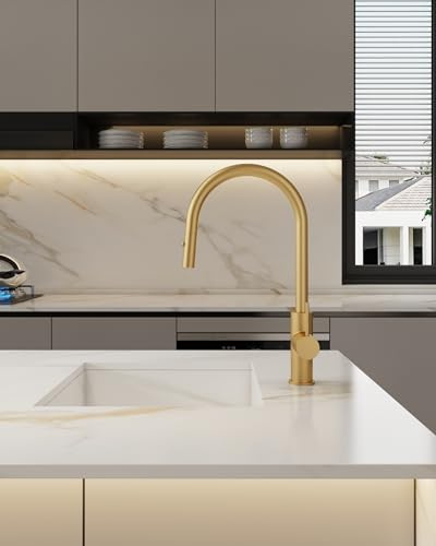 DILECI - Robinet de Cuisine Finition Doré – Mitigeur Design Moderne et Élégant – Couleur Or, Résistant à la Corrosion et Facile à Nettoyer – Idéal pour Cuisine style Contemporain et industriel