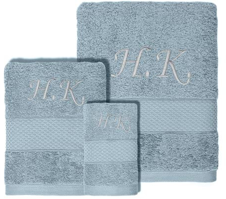 Juego de Toallas Personalizadas Bordadas – Toallas de baño con Nombre o Iniciales Bordado - Suaves y Absorbentes, 100% algodón (1 T. de Tocador + 1 T. de Lavabo + 1 T. de Ducha, Azul empolvado)