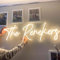 Personalisiert LED Leuchtschilder, Benutzerdefinierte Neonschilder für Wanddekoration Bar Schlafzimmer Hochzeit Geburtstag Party Heim Salon Lichtzeichen(Optionaler Größen 40-140cm,1 Zeilen Text)