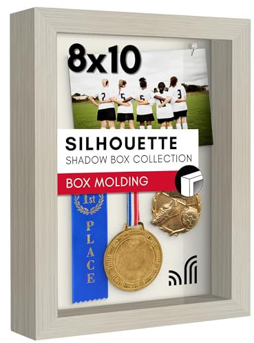 Americanflat 8x10 Shadow Box Rahmen aus hellem Holz mit weicher Leinenrückseite - Verbundholz mit poliertem Glas - Große Shadow Box Bilderrahmen für Wand und Tischplatte