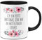 Tassenbrennerei Original - Blümchen Tasse mit Spruch Ich bin heute emotional sehr nah am Mittelfinger gebaut - Kaffeetasse lustig als Geschenk für Kollegin (Schwarz)