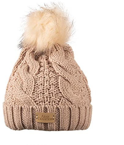 Aran Traditions Bonnet à pompon en fausse fourrure tricotée, rose, taille unique