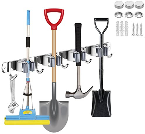 Mokife Soporte Escobas Pared Tornillo, Sujeta Escobas Adhesivo Cuelga Fregonas Acero Inoxidable Organizador Estante con 4 Posiciones y 5 Ganchos para Lavadero Cocina Baño Garaje Jardín Oficina