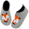 Kyopp Hausschuhe Kinder Junge Mädchen Pantoffeln Atmungsaktive Rutschfest Weich Barfussschuhe für Lauflernschuhe Kleinkinder Schuhe Kindergarten Unisex (Fuchs 28/29EU)