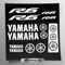 Kit adesivi compatibile con serbatoio e casco moto | Base Vinile Trasparente FACILE APPLICAZIONE Stampa UV | scritte loghi | Stickersland® - R6 New dal 2015 al 2024 (Bianco)