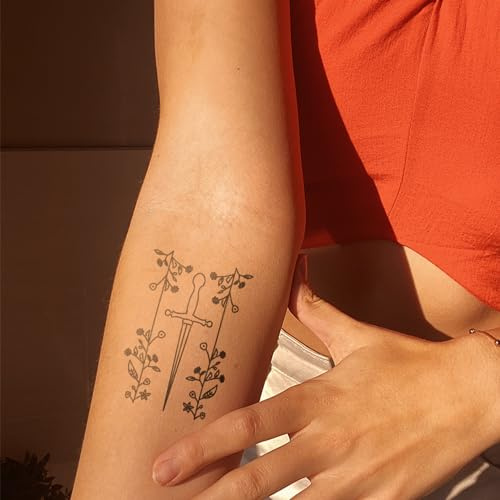 Inkster® Dolch mit Blumen Tattoo | Temporäres Tattoo mit EU-Kosmetikzertifizierung | wasserfest + vegan | revolutionäres 2-Wochen-Tattoo | Fake Tattoos und Klebetattoos für Erwachsene