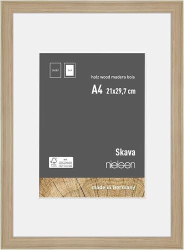 nielsen Bilderrahmen mit Passepartout, 21 x 29,7 cm (A4), Holz, Eiche, Dokumentenrahmen zum Aufhängen im Hoch- & Querformat, Echtglas, Skava