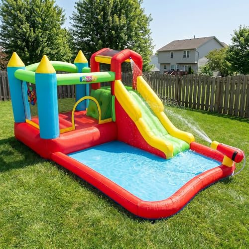 13,5 Fuß Lange aufblasbare Wasserrutsche für sommerliche Gartenpartys drinnen und draußen. Die Wasserrutsche beinhaltet EIN Trampolin, eine Wasserrutsche, EIN Becken und eine Wasserpistole