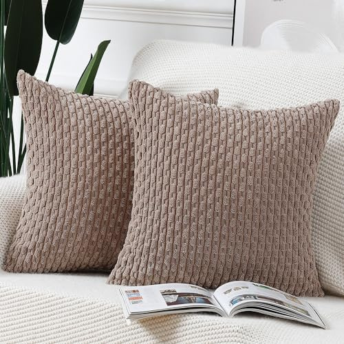 Madizz Lot de 2 Housses de Coussin en Velours côtelé rayé Boho Housse de Coussin décorative Douce pour canapé Chambre à Coucher Marron 65 x 65 cm