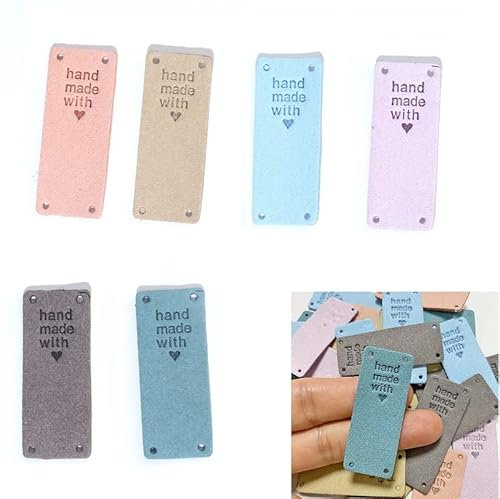 PU Handmade Label Leder,30 Stück Handmade Label Kunstleder Etikett Zum AnnäHen Verzierung StrickzubehöR,PU Leder Label Handmade Tag Label Handmade Tags Button mit Löchern Geprägte Tag Für DIY Kleidung