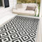 SAND MINE Grand Tapis réversible en Paille de Plastique et Tapis Moderne pour extérieur, Camping-Car, Patio, Jardin, terrasse, Pique-Nique, Plage, remorque, Camping (1,5 x 2,4 m, Treillis Noir et