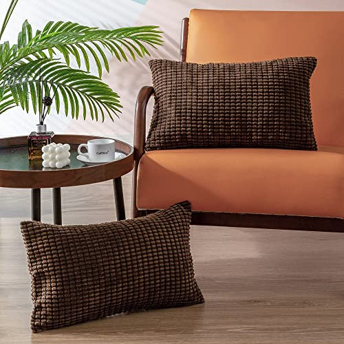 CaliTime Kissenbezüge Kissenhülle 2er-Pack Comfy Bolster Pillow Covers Cases for Couch Sofa Bed Comfort Supersoft Cord Corn Striped Both Sides 30cm x 50cm Coffee