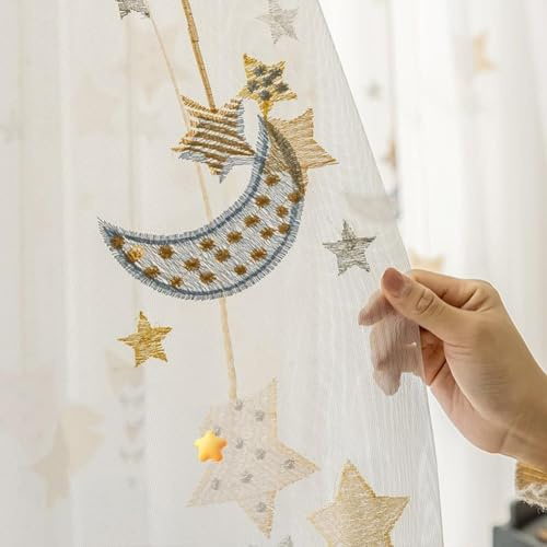 Lsimeru Weiß Gardinen Kinderzimmer Mädchen Junge mit ösen Kurz Sterne Mond Durchsichtig Vorhäng Voile Ösenvorhang für Kinderzimmer Babyzimmer 2 Stücke 150x245