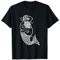 Dicker Meerjungfrauenmann mit Hut, Bart und Tattoo T-Shirt