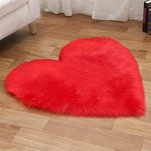 Tomifine Herzform Lammfell Teppich Schaffell Imitat Fell Teppich Kunstfell Matte Sofa-Deco Waschbarer Bettvorleger, Sitzkissen, Dekofell für Stuhl (40 x 50 cm,Rot)