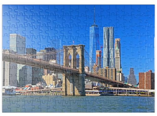 MyPuzzle Blick zur Brooklyn Bridge mit One World Trade Center, Manhattan, New York City, USA - Premium 200 Teile Puzzle - MyPuzzle Sonderkollektion von Puzzle Galaxy