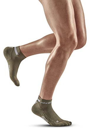 CEP - THE RUN COMPRESSION SOCKS LOW CUT für Herren | Kurze Laufsocken mit Kompression in olive | Regenerierende Kompressionssocken für Männer | Gr. V | XL